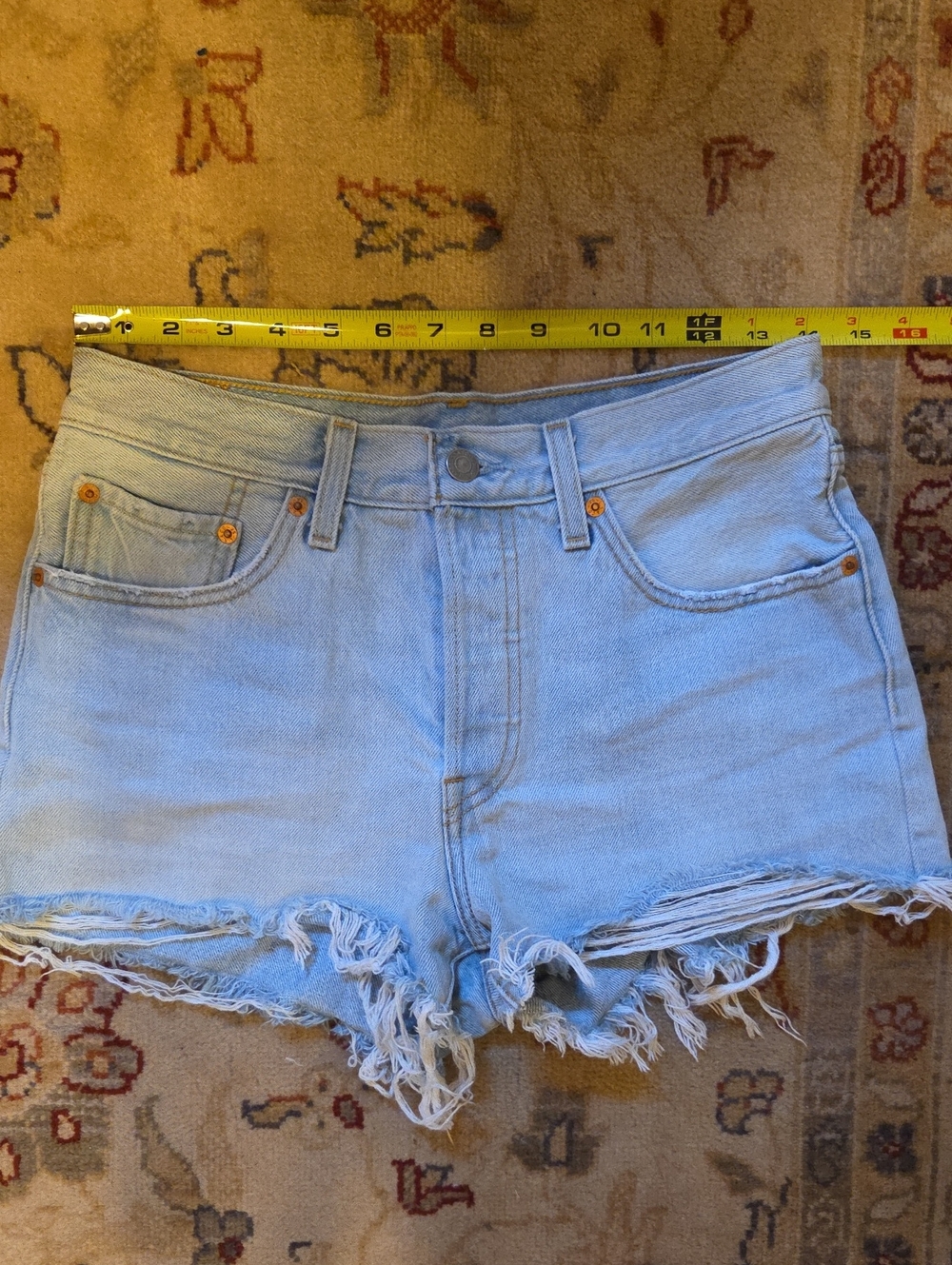 Levi's Cutoffs -27